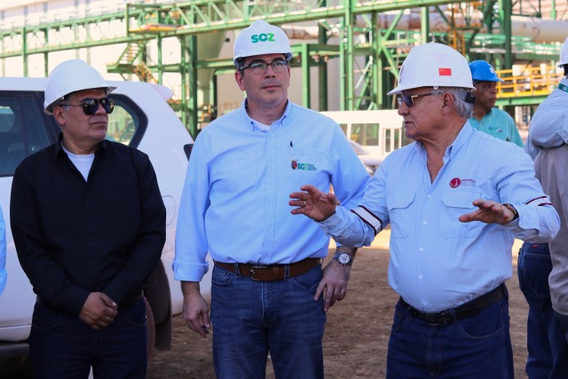 Gobernador cruceño visita complejo siderúrgico; destaca desarrollo y oportunidades para los bolivianos   - Empresa Siderúrgica del Mutún