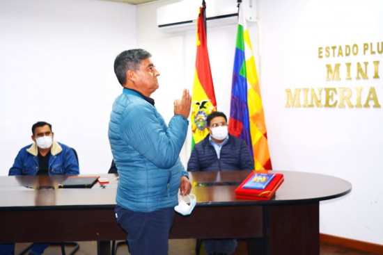 Posesionan a Presidente Ejecutivo de la ESM  - Empresa Siderúrgica del Mutún