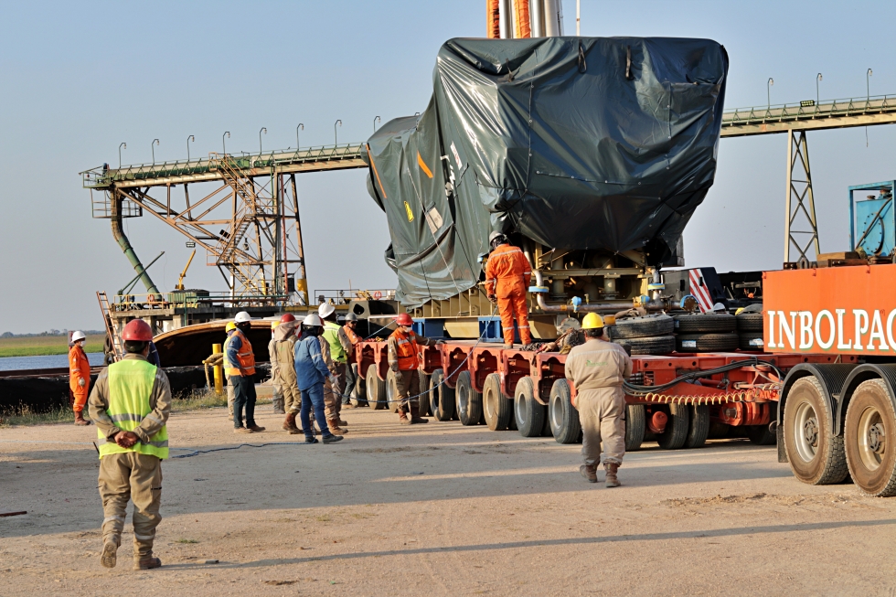  Llegan 10 motores alemanes para la Central Eléctrica del complejo siderúrgico del Mutún  - Empresa Siderúrgica del Mutún