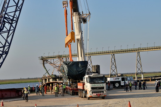  Llegan 10 motores alemanes para la Central Eléctrica del complejo siderúrgico del Mutún