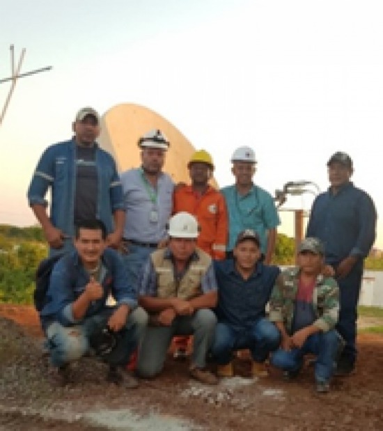 Internet satelital Puerto Busch y radio comunicación