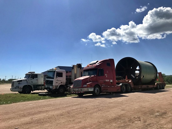 Se normaliza transporte de estructuras metálicas y materiales a proyecto siderúrgico