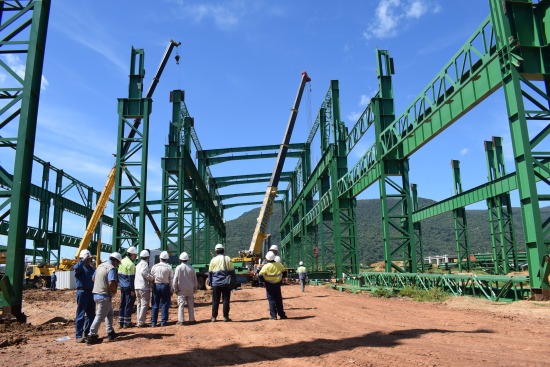 Arriba el 70% de los equipos a la planta siderúrgica del Mutún