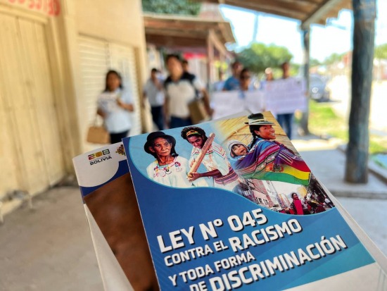ESM toma las calles de Puerto Suárez para sensibilizar sobre el racismo y la discriminación