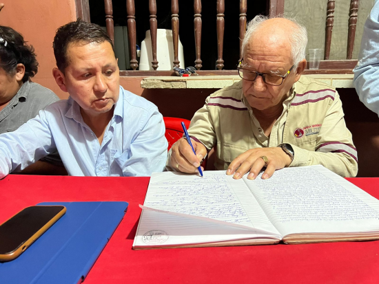 Sindicato de Técnicos Industriales levanta bloqueo en carretera Bioceánica gracias a negociaciones del Ministerio de Minería y la ESM