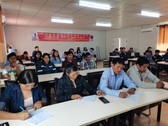 Finaliza capacitación teórica de profesionales que operarán Complejo Siderúrgico del Mutún