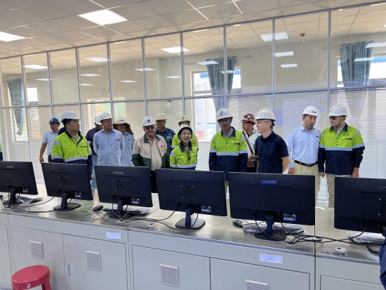 Embajador de China en Bolivia visita y califica de “emblemático” proyecto siderúrgico del Mutún