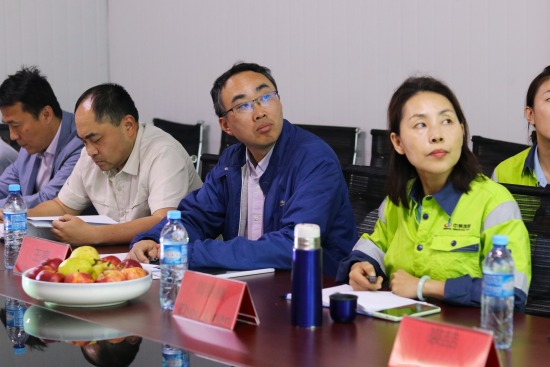 Embajador de China en Bolivia visita y califica de “emblemático” proyecto siderúrgico del Mutún
