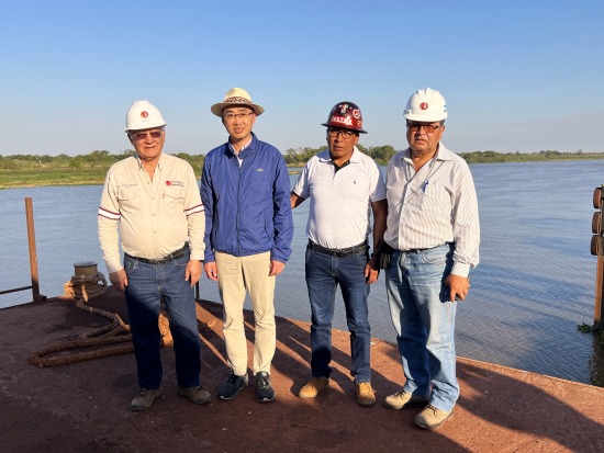 Embajador de China en Bolivia visita y califica de “emblemático” proyecto siderúrgico del Mutún