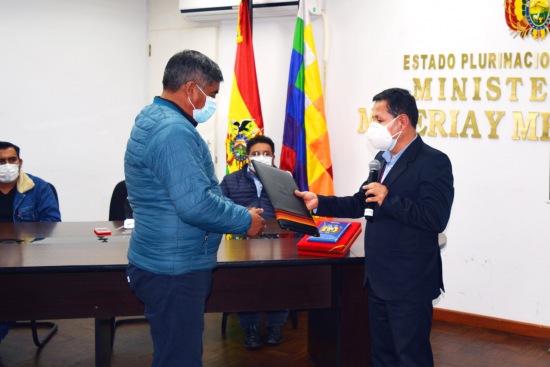 Posesionan a Presidente Ejecutivo de la ESM